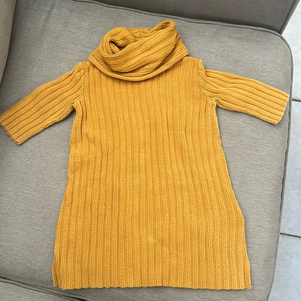 Girls Old navy turtleneck sweater dress